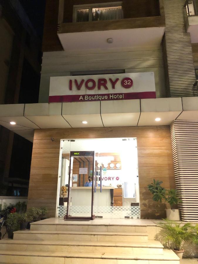 Hotel Ivory 32 New Delhi Exterior photo